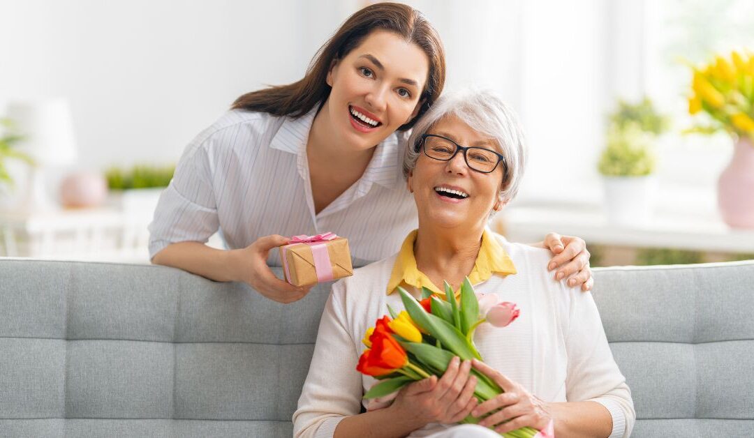 Senior Housing: The Mother’s Day Gift That Gives Mom Her Independence Back